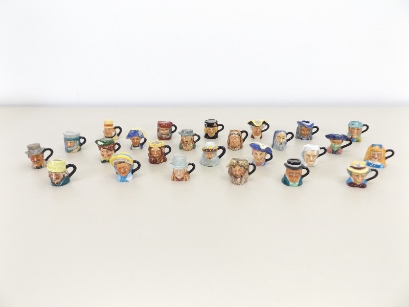Lot of 25 Franklin Mint Miniature Toby Mugs