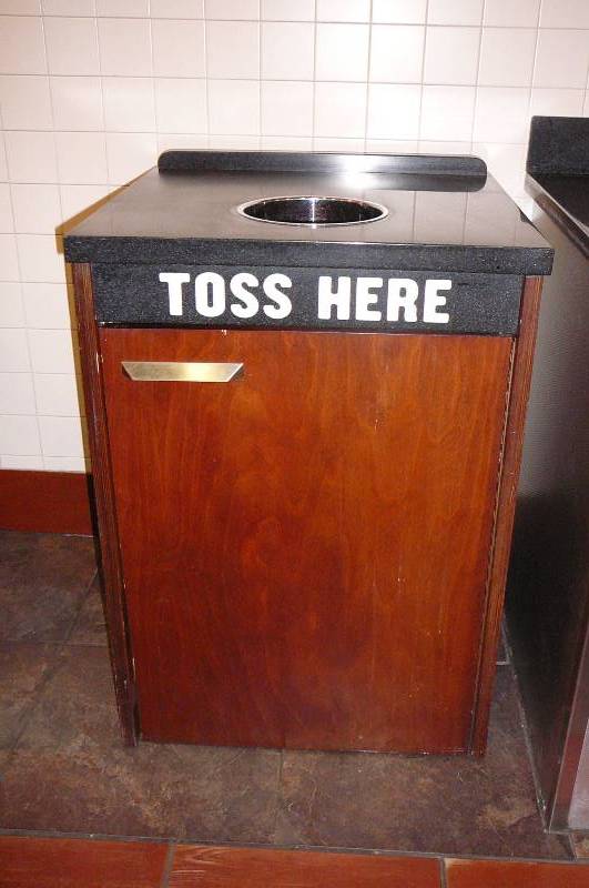 lot 7 image: Trash Receptacle
