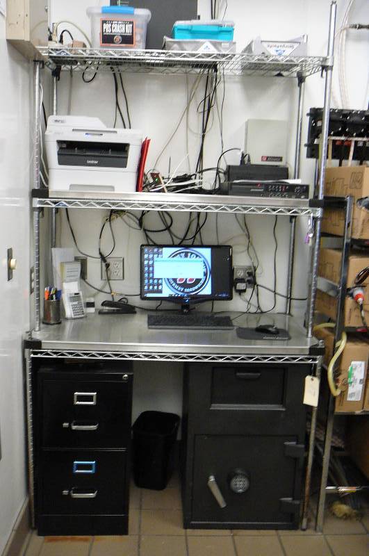 lot 17 image: Metal NSF Rack Only