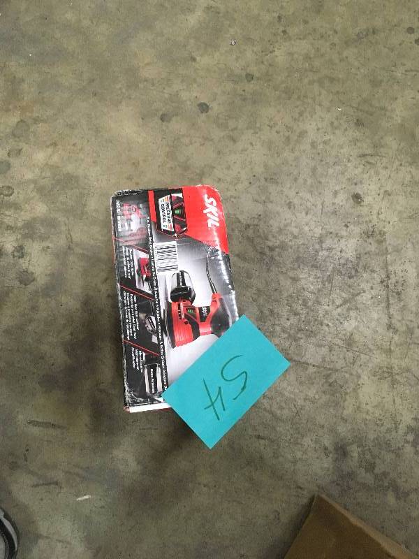 lot 54 image: New Skil 5-in Random Orbit Sander with Pressure Control  open box
