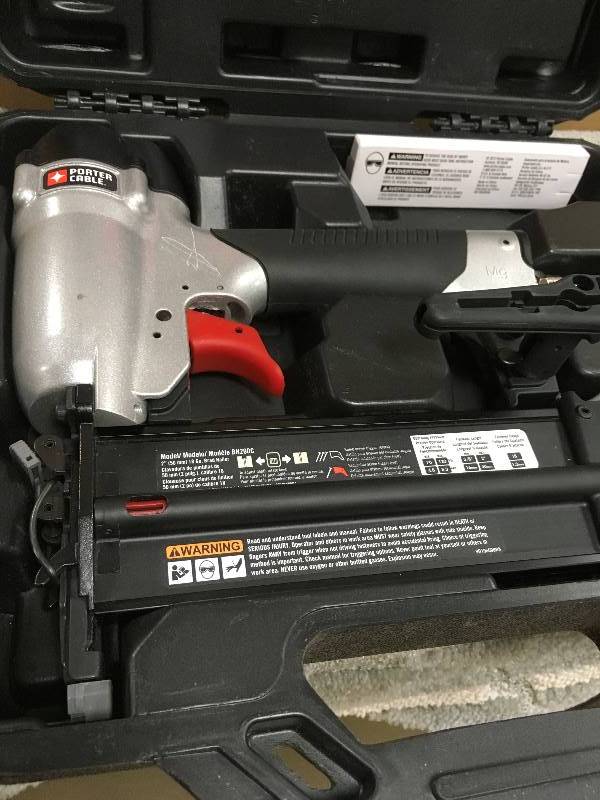 Porter Cable 18 Gauge Pneumatic Brad Nailer Kit in working conditions