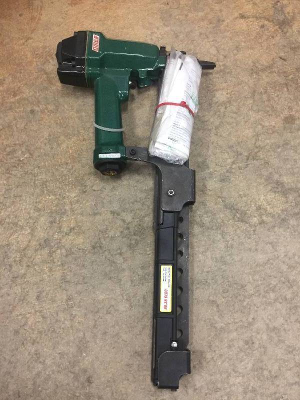 90.38CLD3 OMER� Air Stapler Medium Size not used