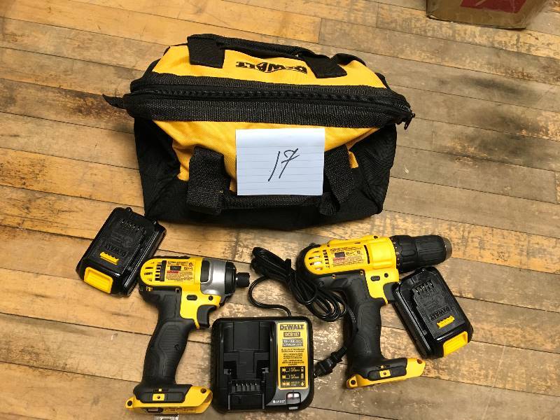 lot 17 image: DeWalt 20 Volt MAX Cordless Lithium-Ion Drill Driver and Impact Driver Kit  open box not used