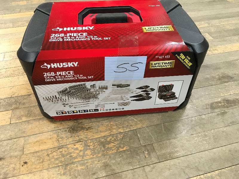 lot 55 image: Husky Mechanics Tool Set 268 Pieces new
