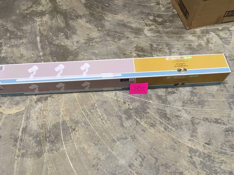 lot 85 image: Hampton Bay 44 in. 3-Light White LED Track Light Kit open box not used