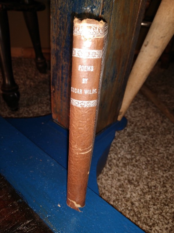 lot 19 image: Poems by Oscar Wilde- Crescent Edition