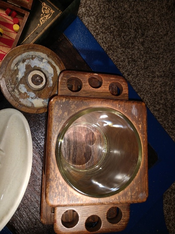 lot 23 image: Wood Backgammon Game, Vintage Duk-It 6 Tobacco Pipe Stand and Copper Humidor Genuine American Walnut, and Ashtray