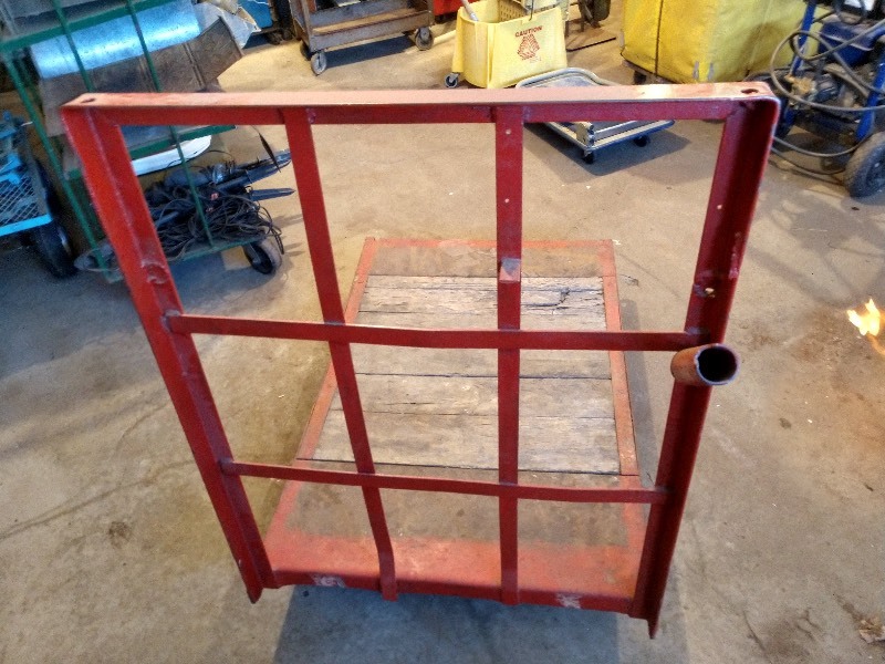 lot 60 image: Industrial Dock Cart on Casters