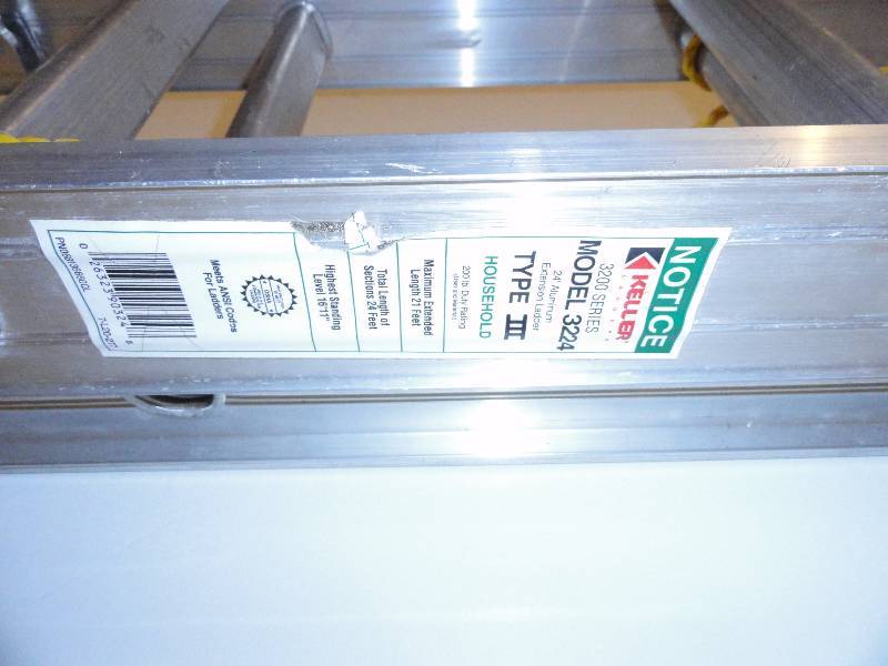 lot 23 image: 24ft. Keller Extension Ladder