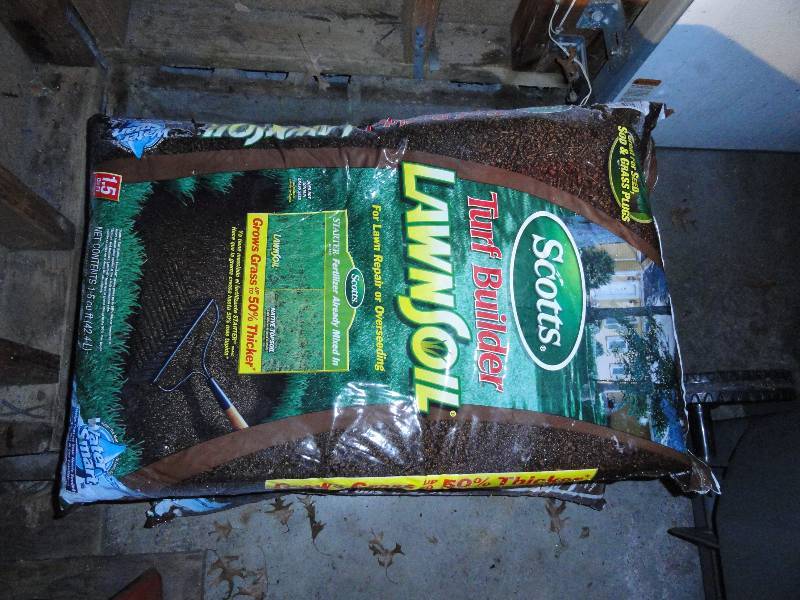 lot 64 image: Lawn Care Soil and Fertilizer
