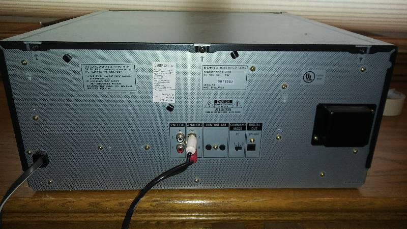 lot 115 image: Sony Mega Storage 300 CD Player Model# CDP-CX355