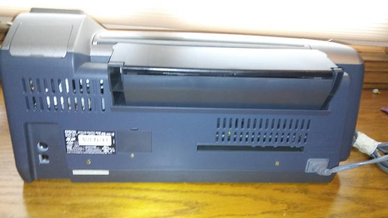 lot 121 image: Epson Printer & Photo Printer R300