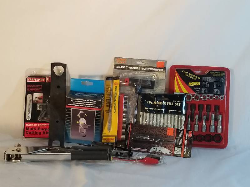 lot 18 image: TOOLS