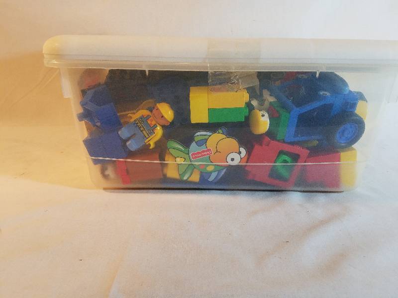 lot 4 image: LEGOS