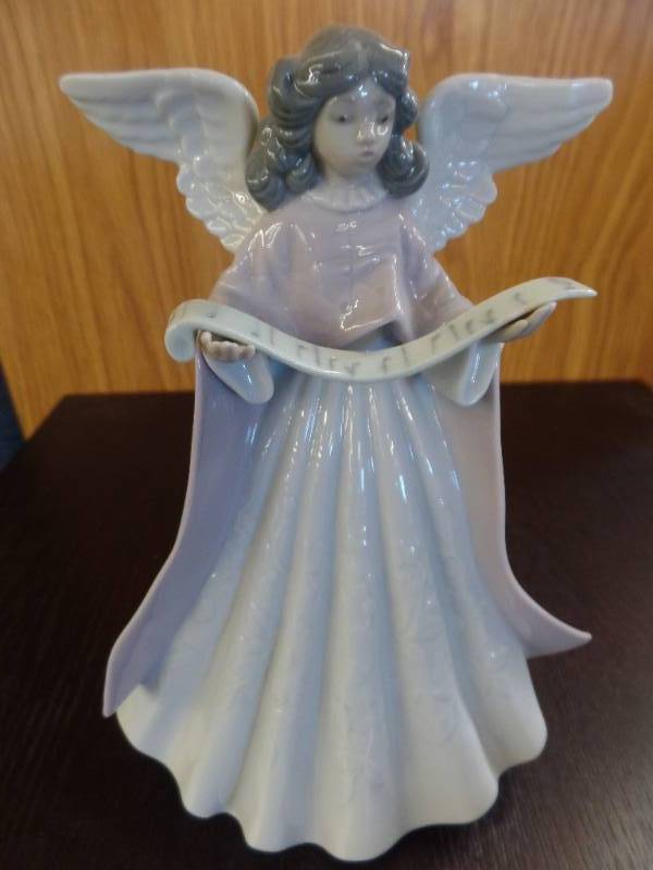 LLADRO FIGURINE