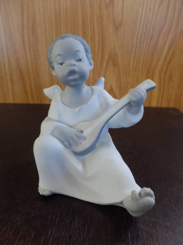 LLADRO FIGURINE