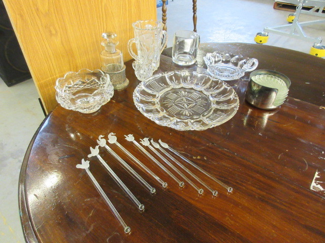 CRYSTALGLASS TABLE AND BAR ACCESSORIES