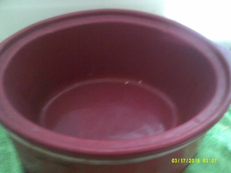 LARGE CROCK POT