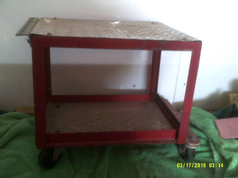 SHOP CART ON WHEELS