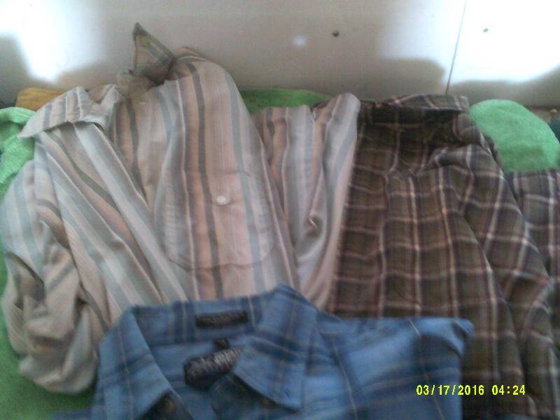 3 EXTRA LG MENS BUTTON SHIRTS