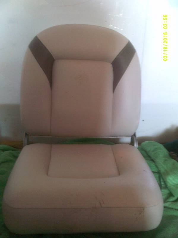 NEW BOAT SEAT