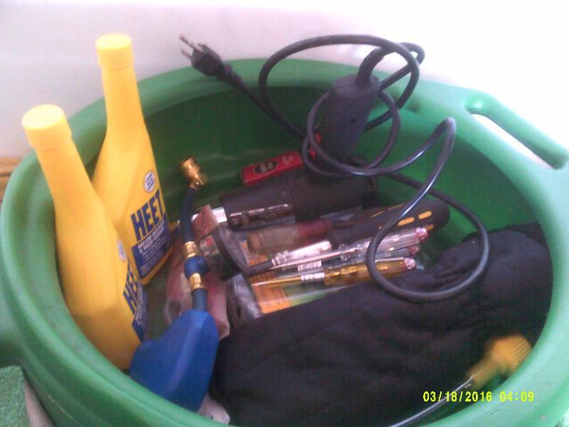 NEW OIL SPOUT PAN WITH GARAGE AND AUTO MISC