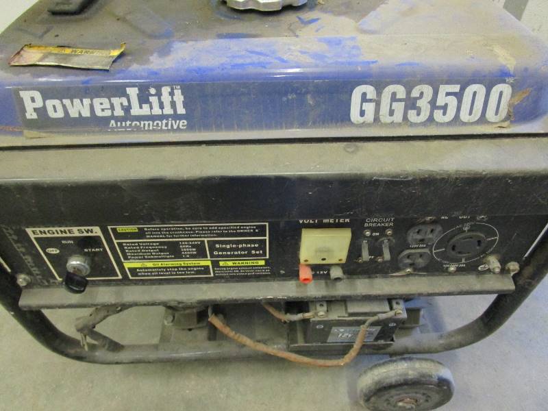 lot 21 image: Powerlift Elec Start GG3500 Generator