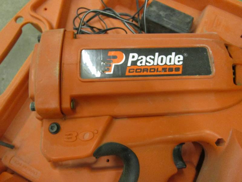 lot 24 image: Pasloade Cordless Framing Nailer