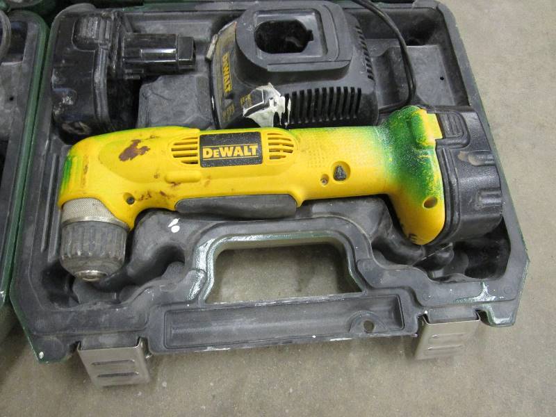lot 27 image: (2) DeWalt 14.4v Right Angle Drills