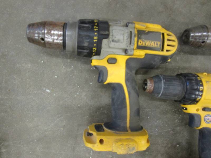 lot 45 image: (3) DeWalt 18v Drills