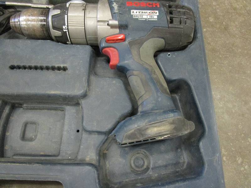 lot 60 image: Bosch 18v Drill