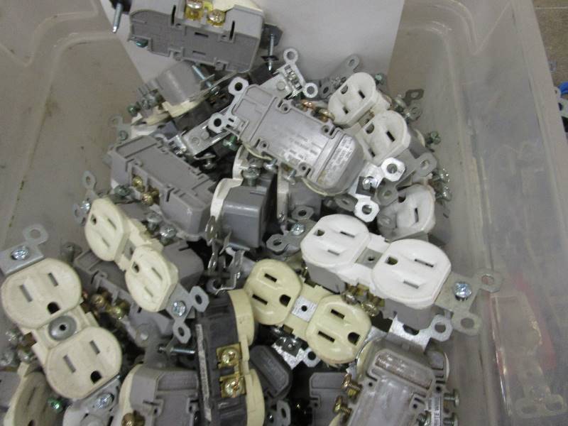 lot 90 image: Outlets & Switches