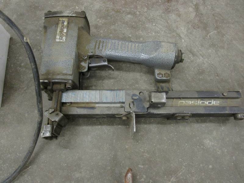 lot 66 image: (New) 12v Pump, 120v Pump, Roofing Stapler, Pick