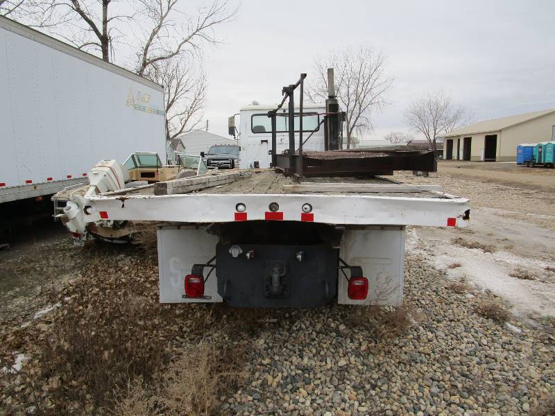lot 4 image: White Road Boss Flatbed Truck
