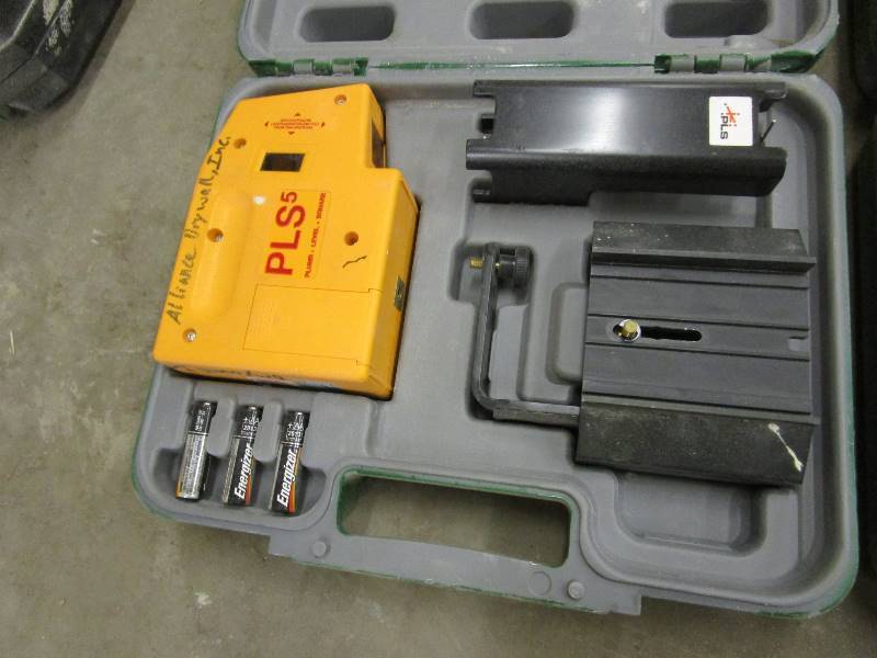 lot 30 image: (2) PLS 5 Laser Leveling System