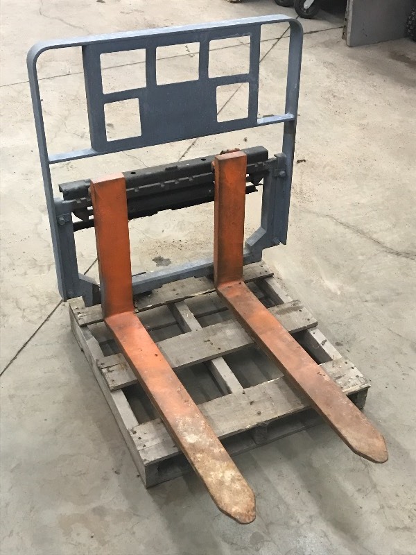 lot 3 image: Commercial Forklift Cage & Fork Set...