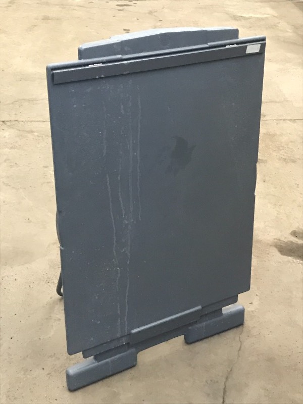 lot 6 image: Portable Artist Easel, In Good Cond...