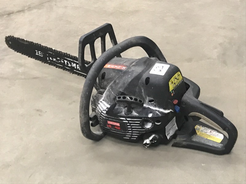 lot 23 image: Craftsman 42cc  18 Chainsaw, Runs...