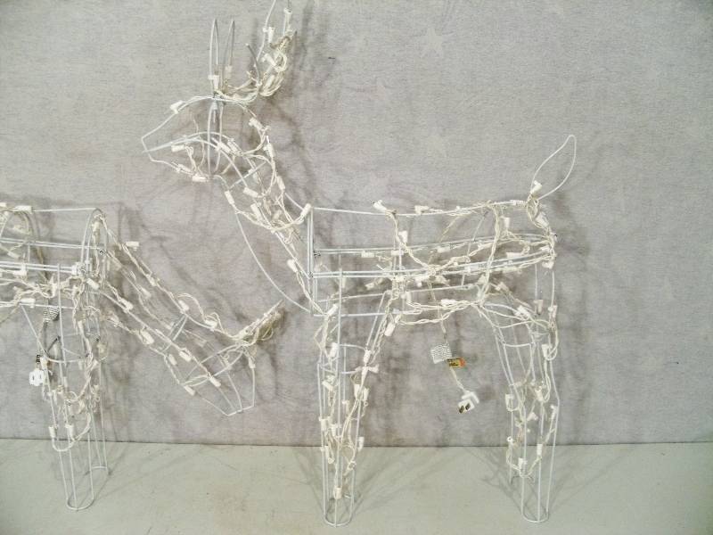 Christmas Decor & Chains
