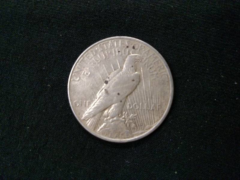 1922 D Peace Silver Dollar...