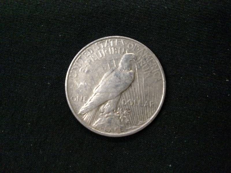1922 D Peace Silver Dollar...