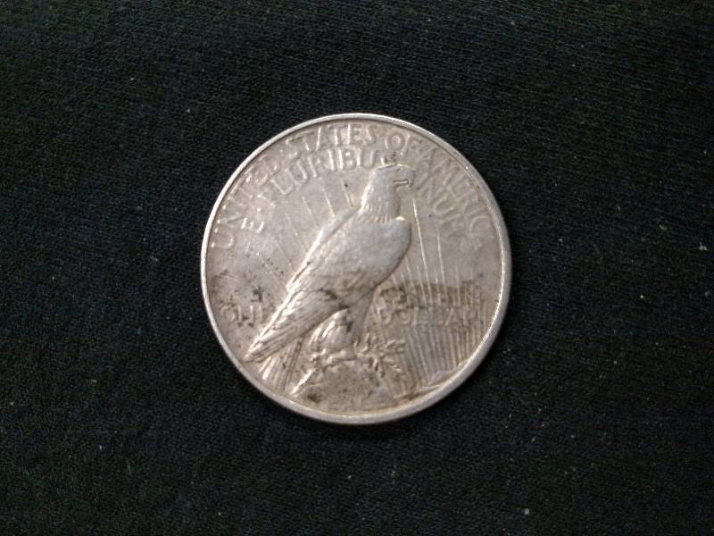 1922 D Peace Silver Dollar...