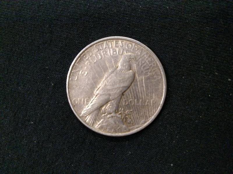 1922 D Peace Silver Dollar...