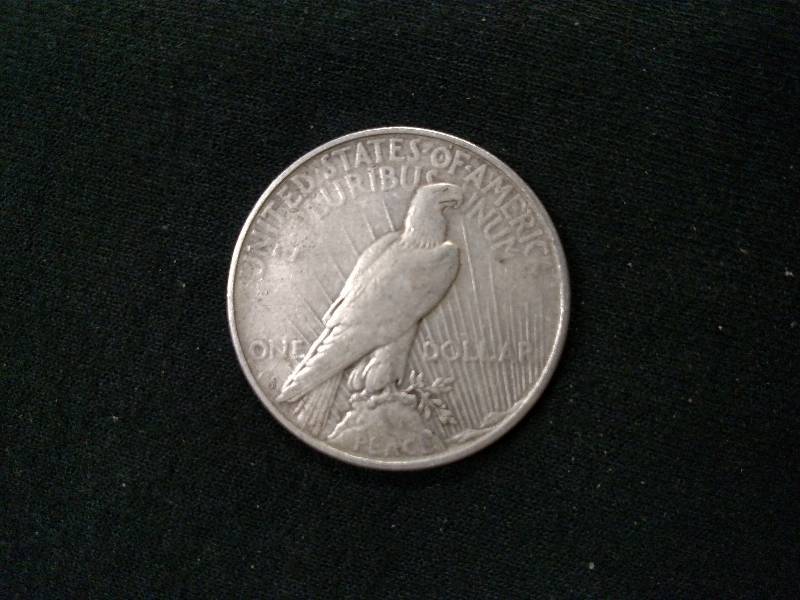 1922 D Peace Silver Dollar...