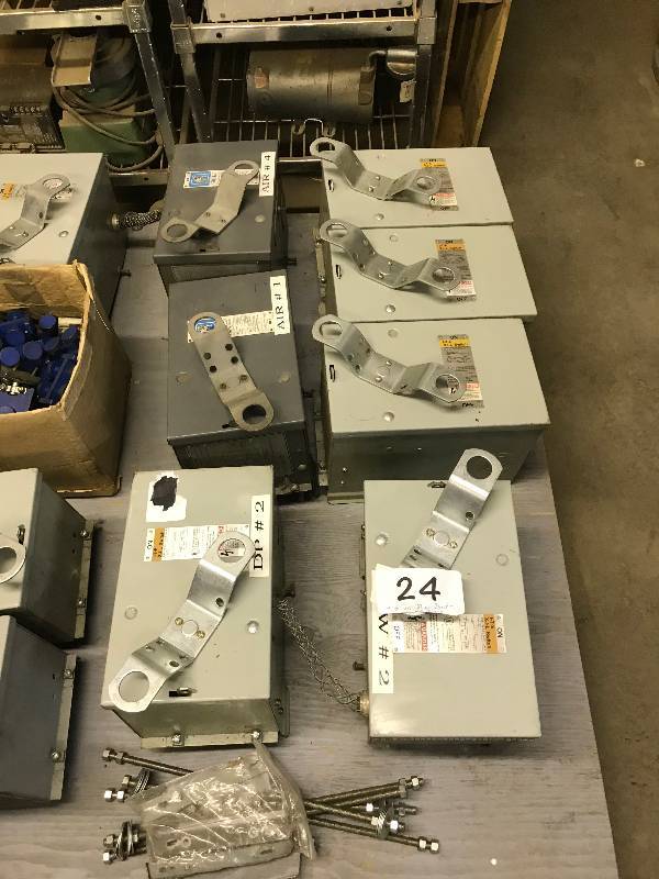 BUSS DUCT AND SWITCHES