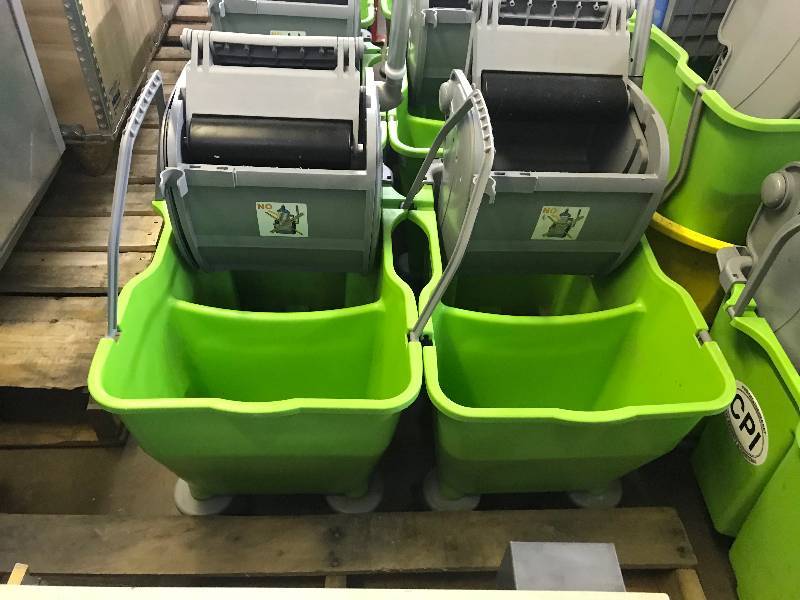 6 MOP BUCKETS