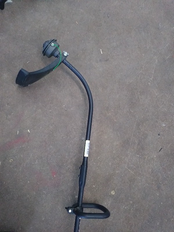 Homesite 17 Curved Shaft 2 Cycle Gas Trimmer,