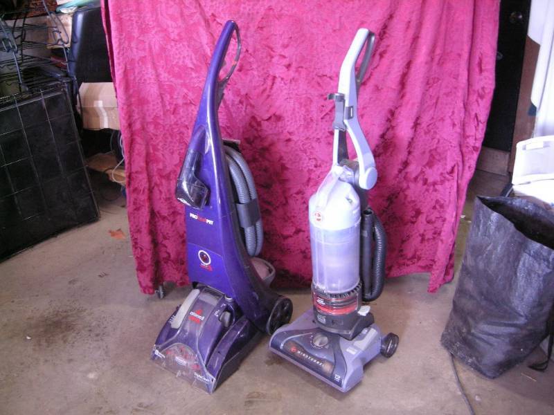 lot 16 image: Bissell and Hoover Vacuum Cleaners