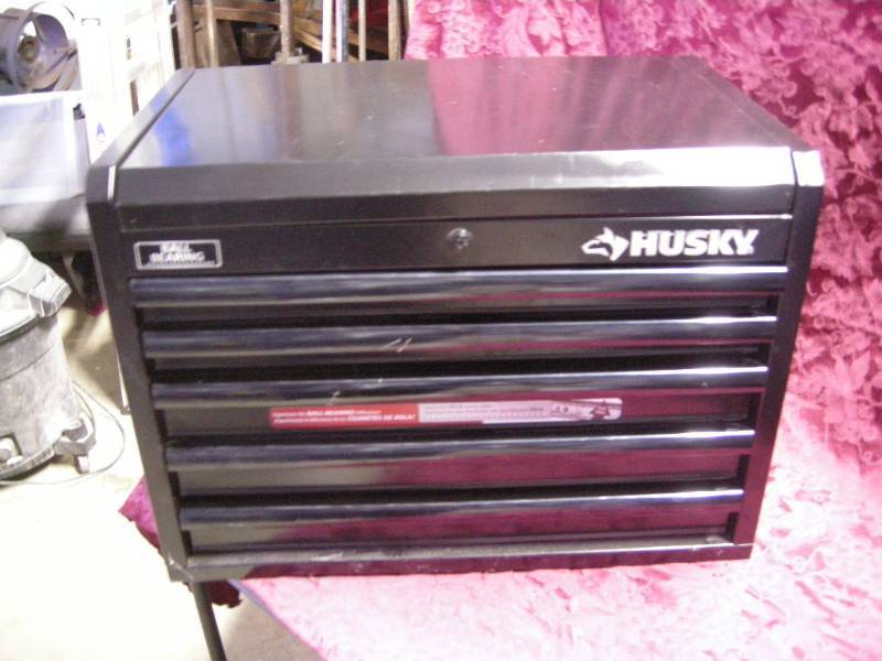lot 31 image: Husky Tool Cabinet Top Unit