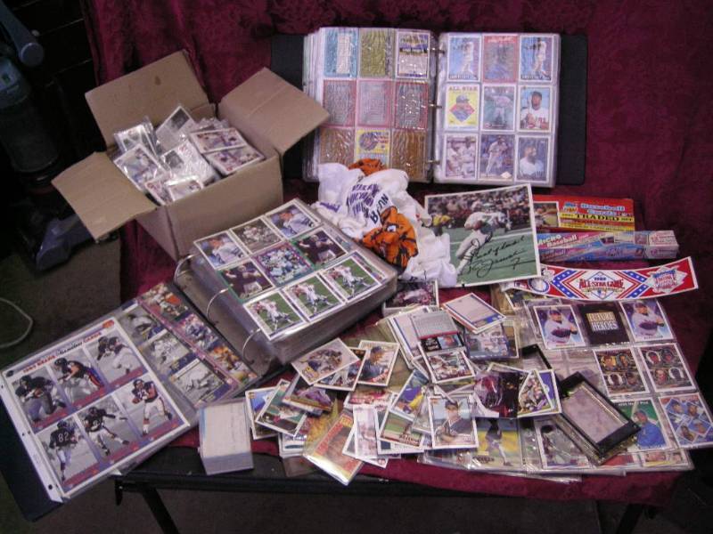 lot 37 image: Vintage Ball Card Collection